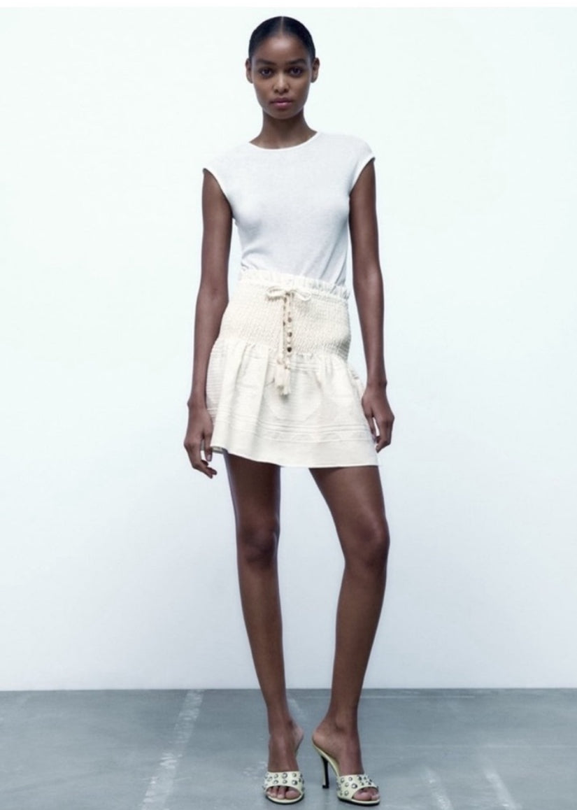 Zara Cream Linen Blend Short Mini Skirt Smocked Waist Size Medium