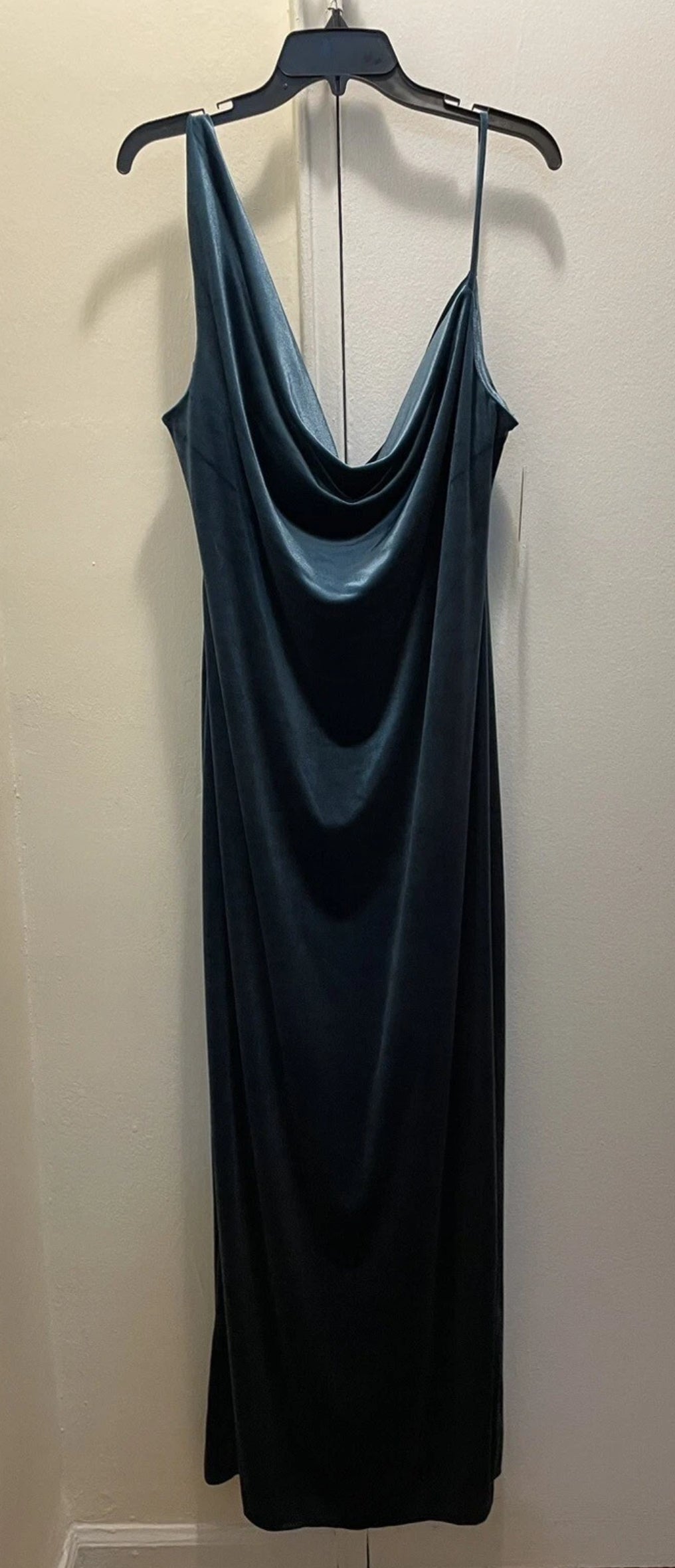 Social Bridesmaid Asymmetrical Shoulder Velvet Maxi Dress Dutch Blue Size XL