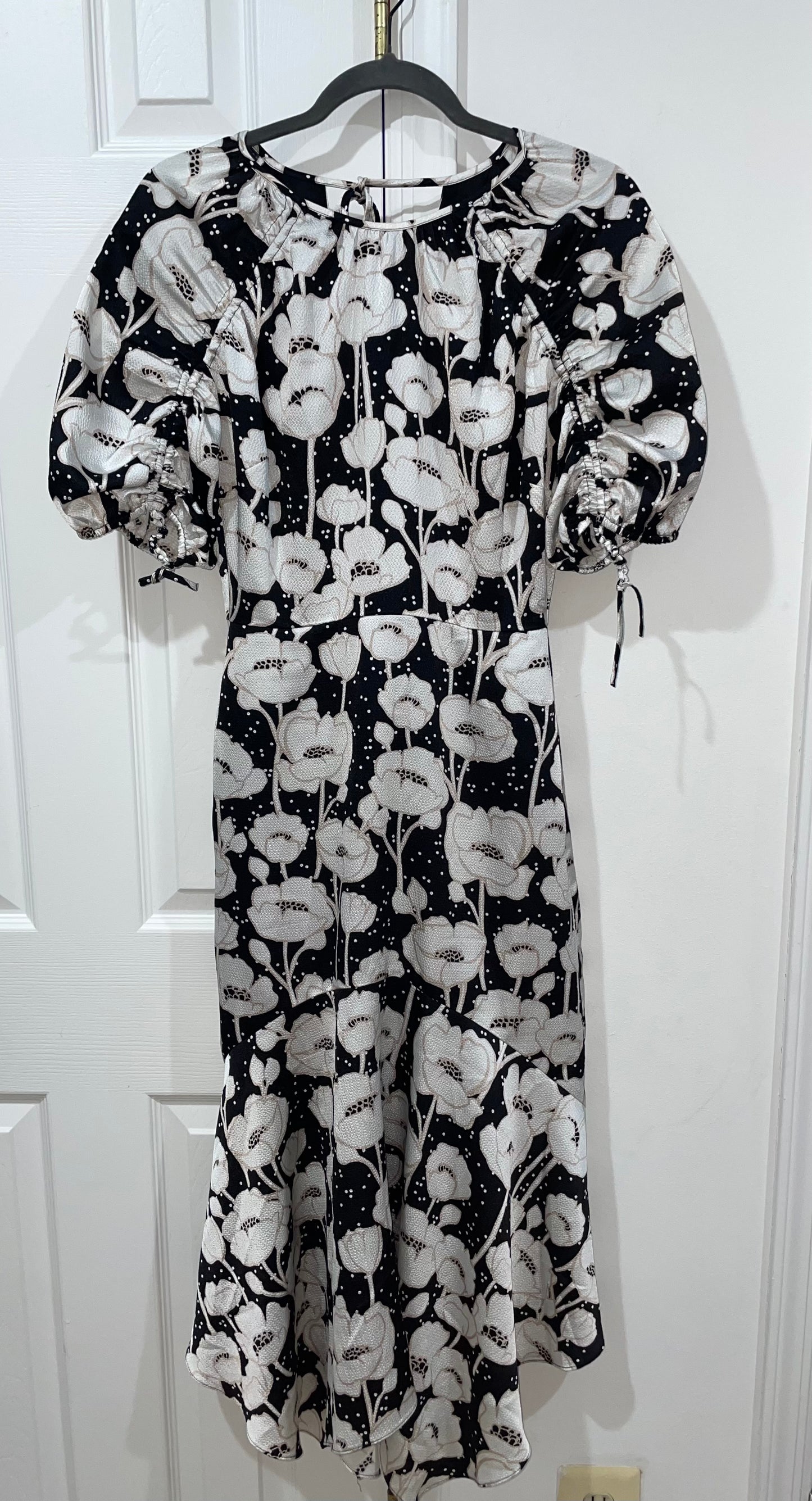 Ted Baker Abriee Puff Sleeve Textured Floral Midi Dress Size 0/US Size 2 $325