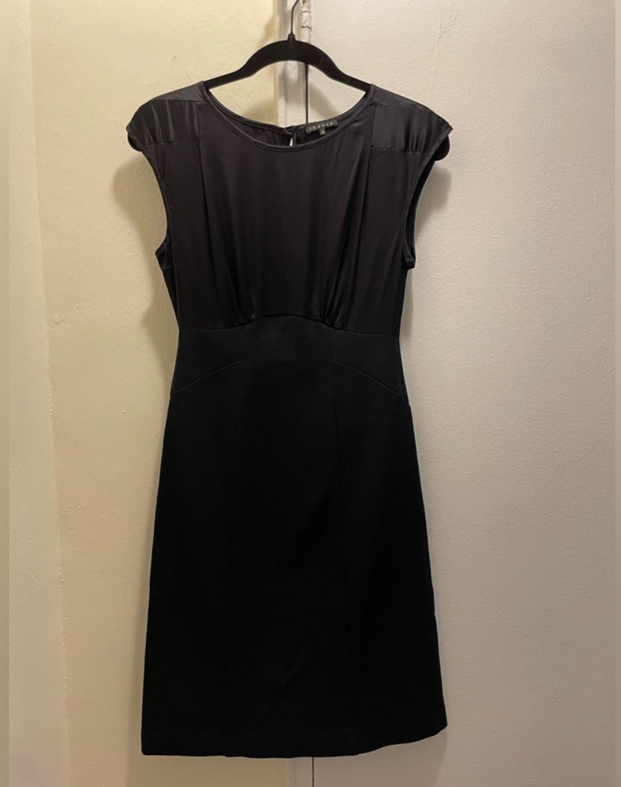 Theory Black Fitted Sheath Dress Scoop Neck Satin Bodice LBD Size 2
