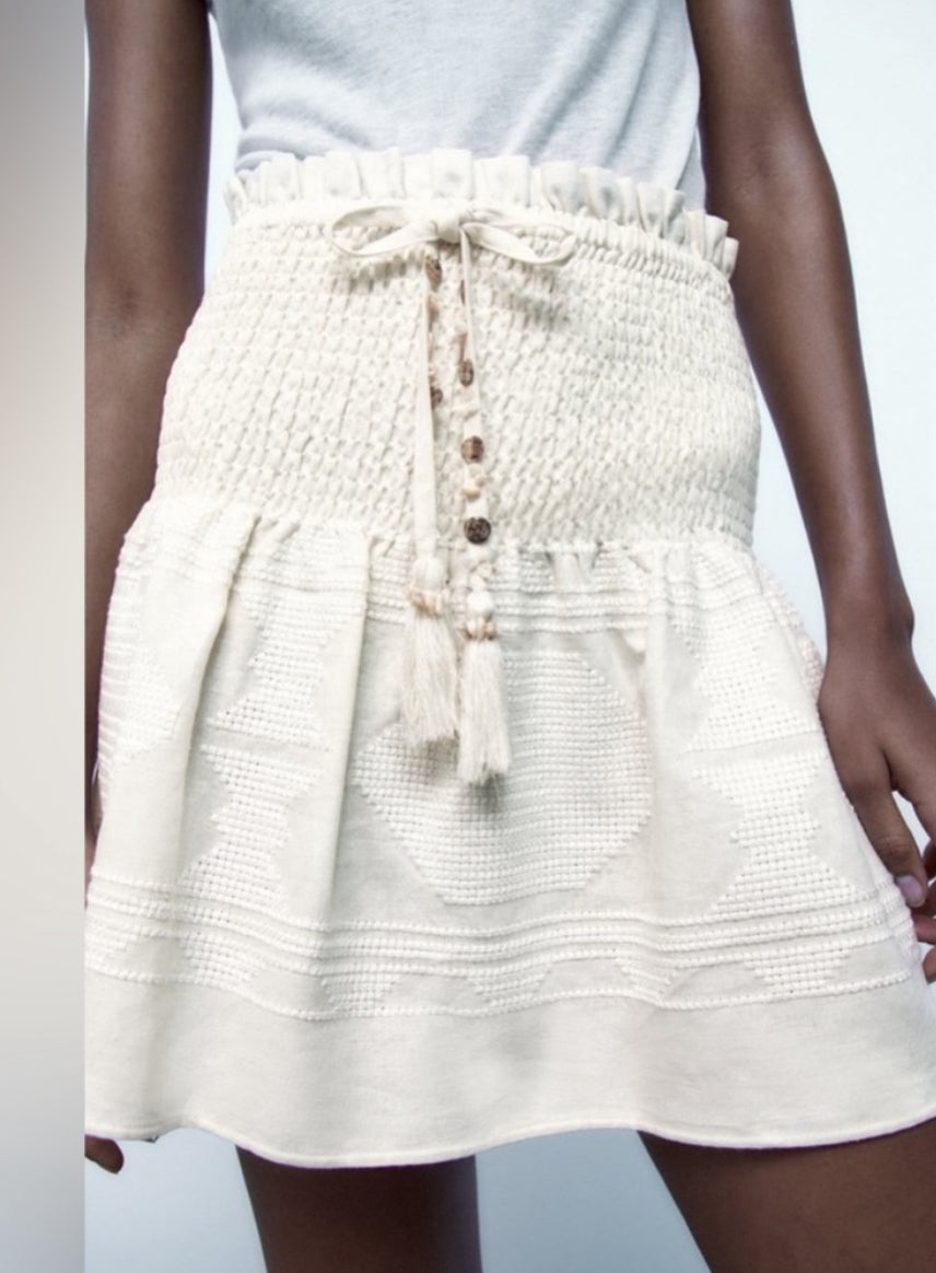 Zara Cream Linen Blend Short Mini Skirt Smocked Waist Size Medium