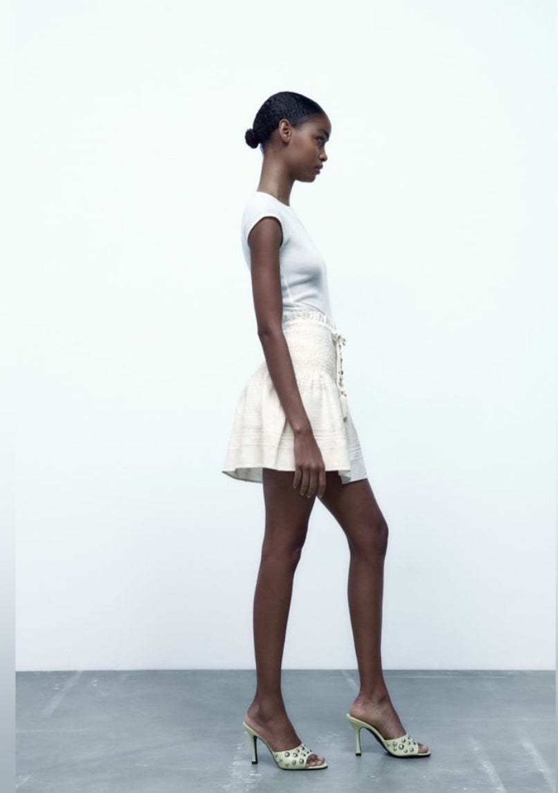 Zara Cream Linen Blend Short Mini Skirt Smocked Waist Size Medium