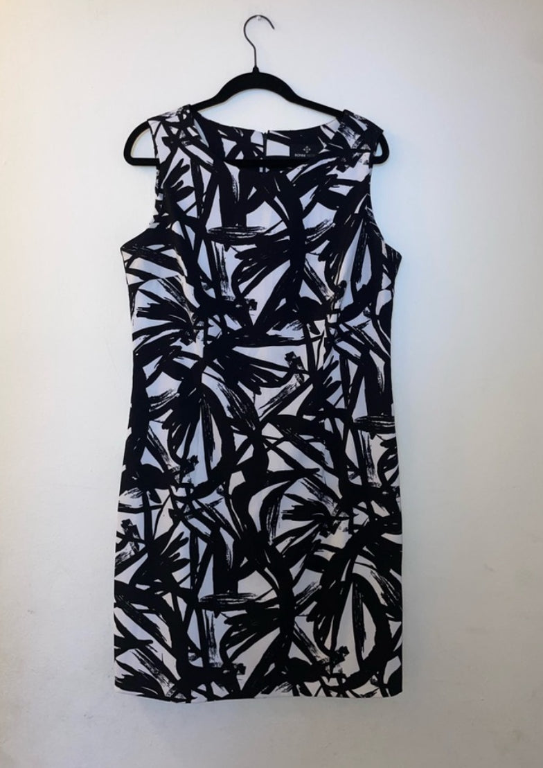 Ronni Nicole Black & White Abstract Print Sleeveless Shift Dress Size 12