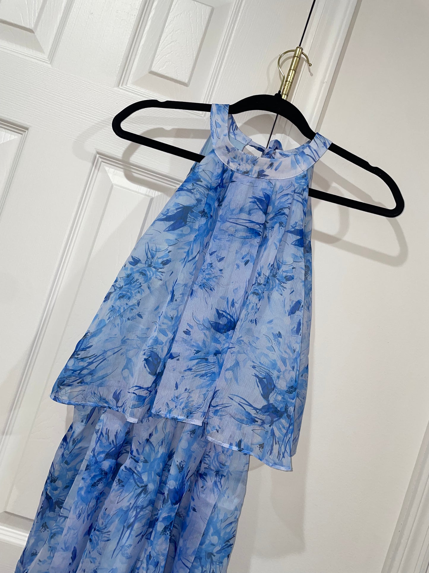NWOT Petal & Pup Isabelle Blue Floral Print Halter Neck Romper Size Small
