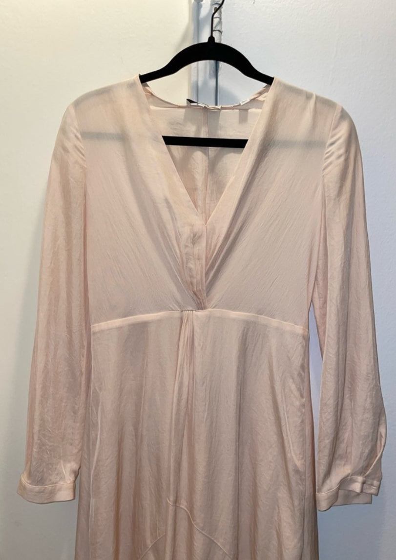 VINCE Long Sleeve Twist Drape Dress In Oat Blush V-Neck Size 2 $395