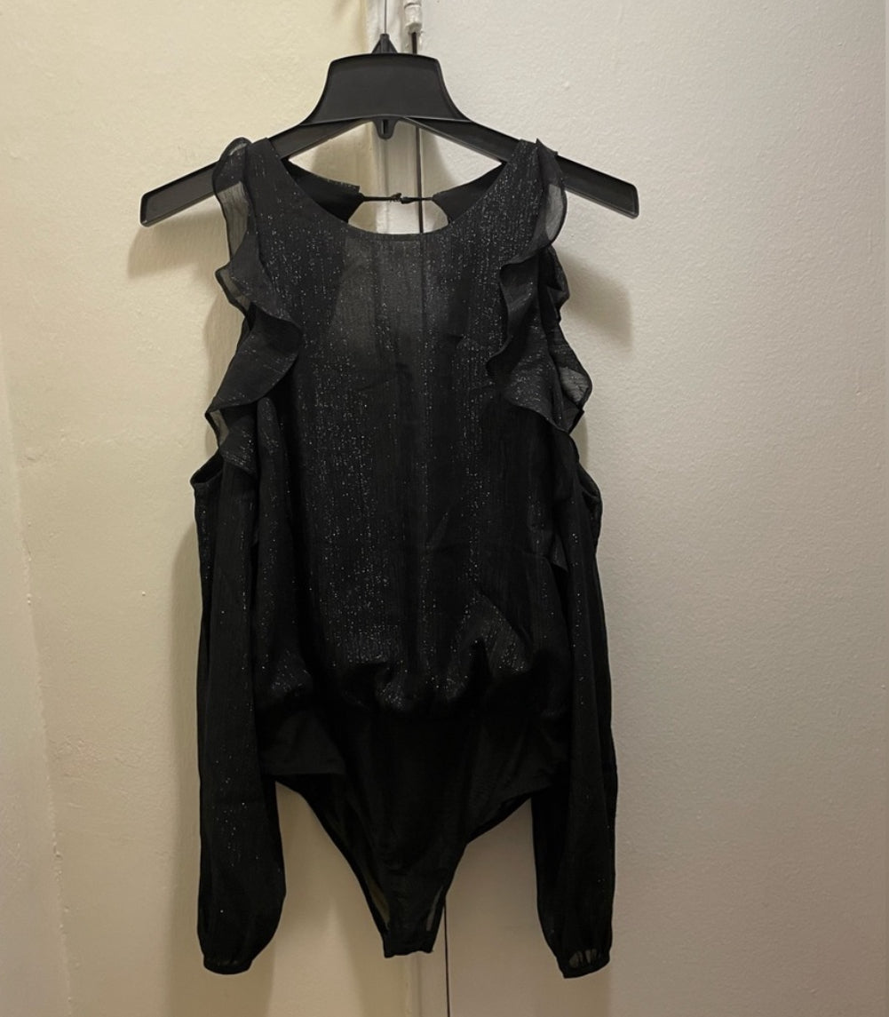 ASTR The Label Analesse Cold Shoulder Black Shimmer Bodysuit Top Sz Medium