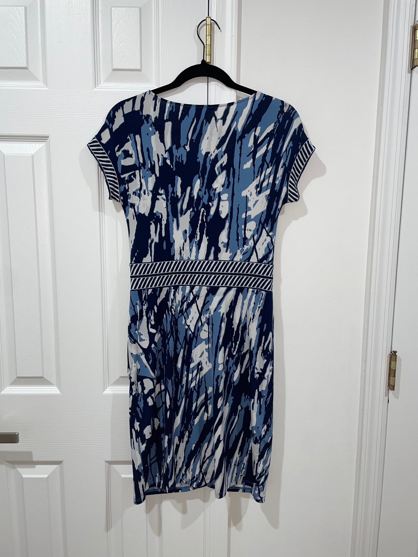 BCBGMAXAZRIA Ema Blue & White Faux Wrap Cowl Neck Stretchy Dress Size Small