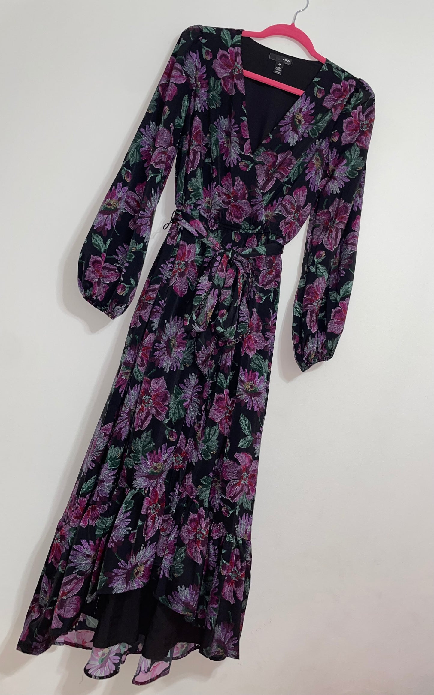 AQUA Long Sleeved V-Neck Fit & Flare Floral Wrap Maxi Dress Size Small