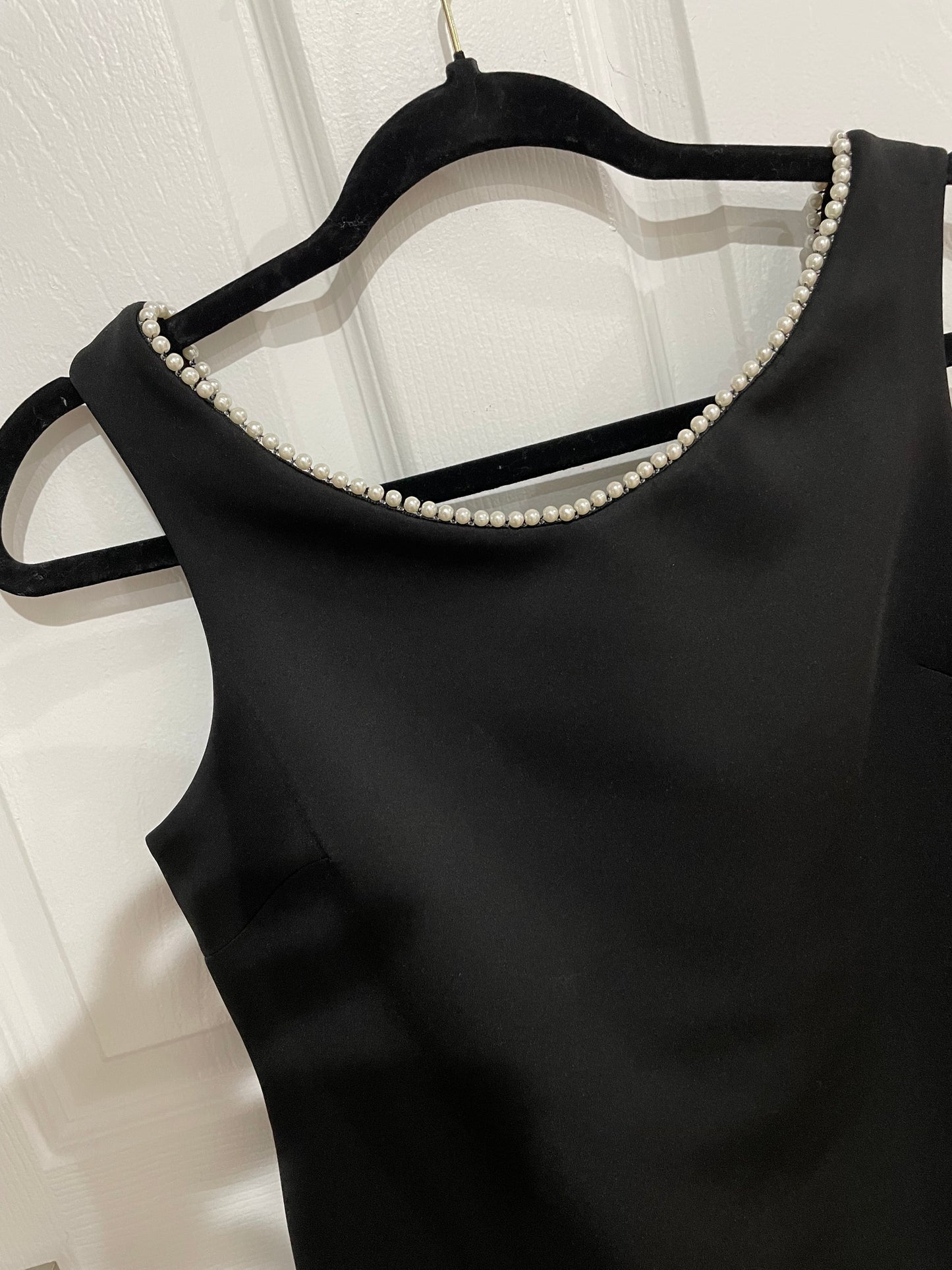 Calvin Klein Pearl Trim Sleeveless Black Sheath Midi Cocktail Dress Size 6 $139