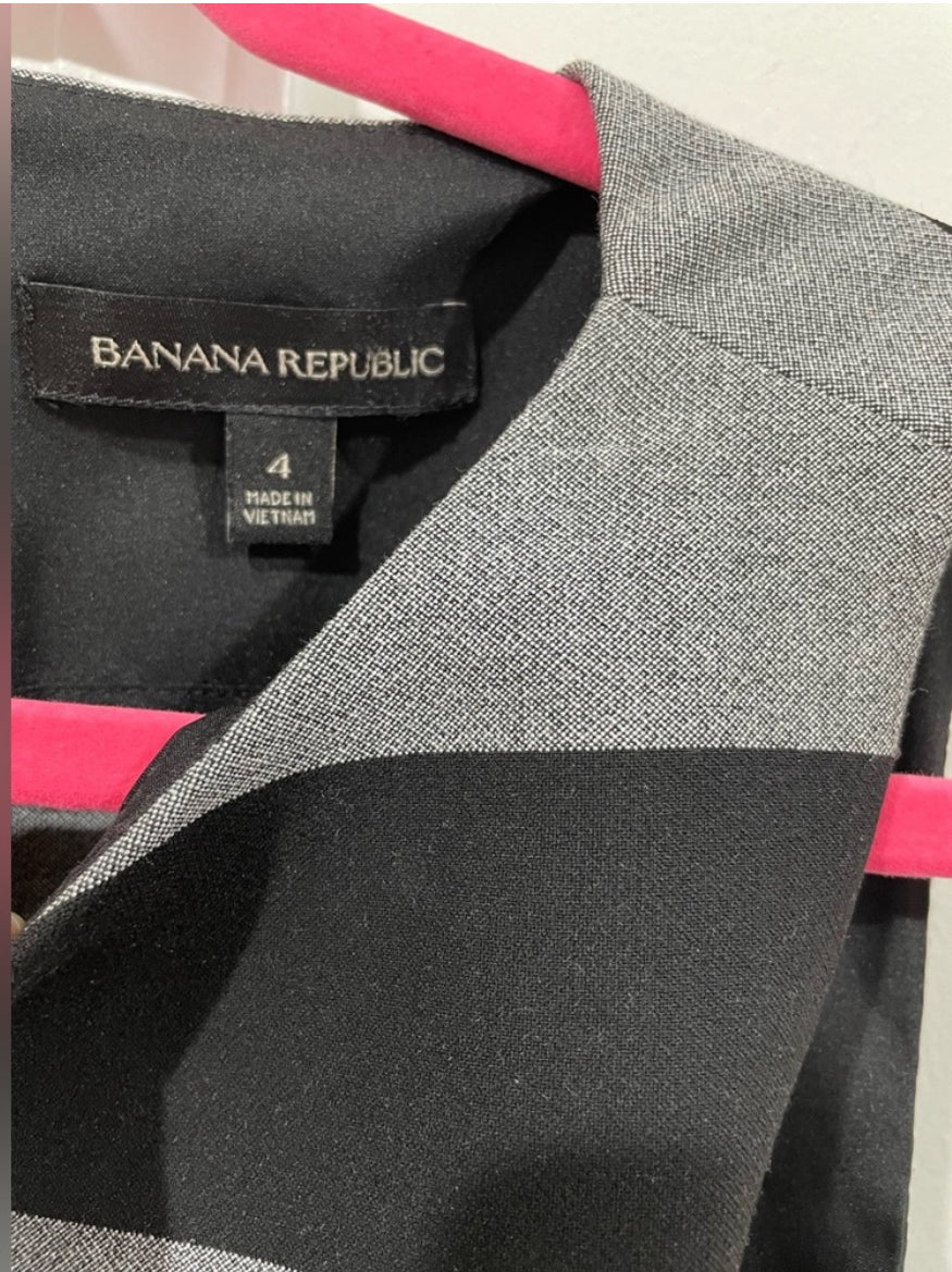 Banana Republic Black Gray Rugby Striped Asymmetric Mini Sheath Dress Sz 4 $140