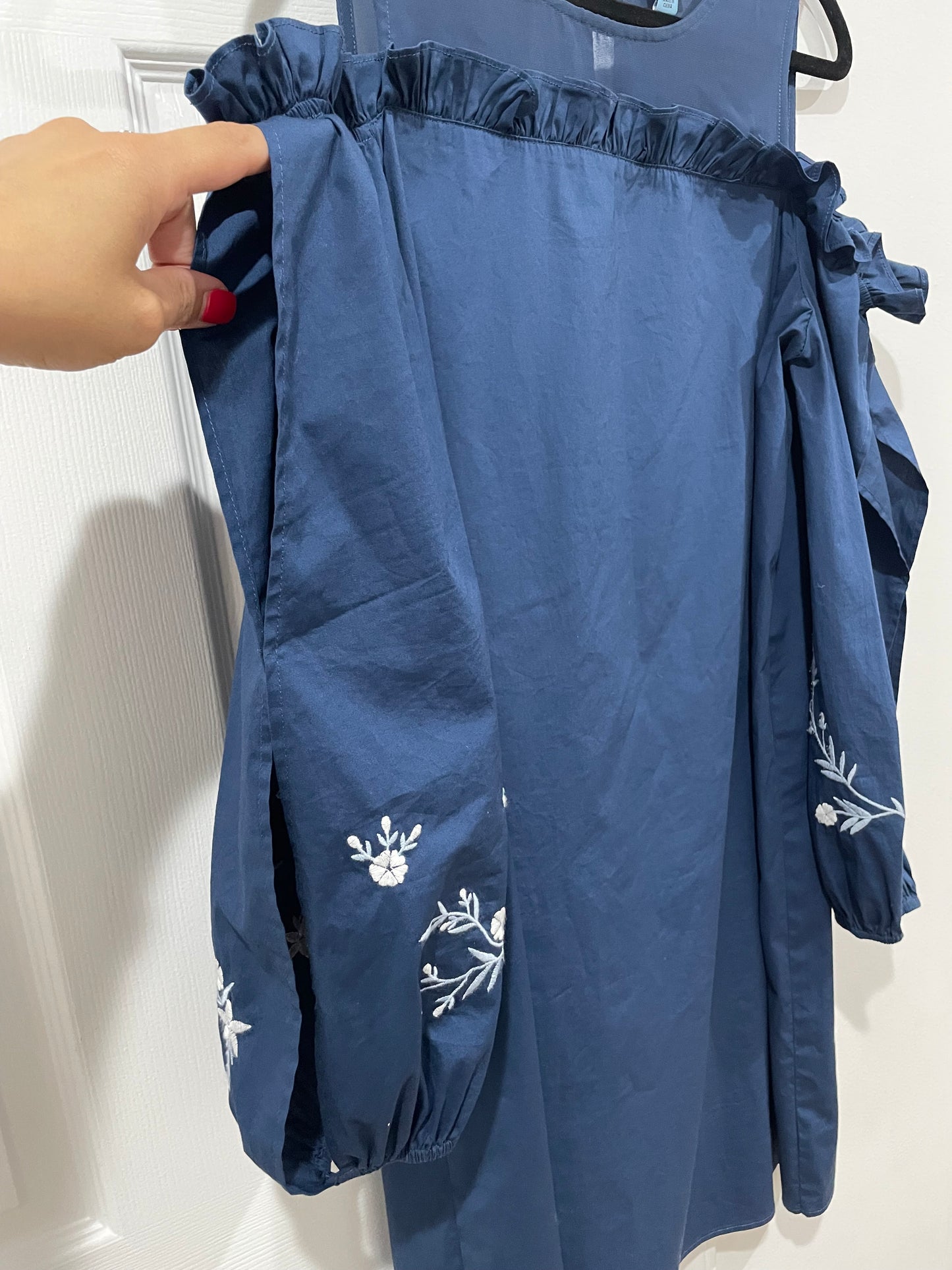 CeCe Cold Shoulder Navy Blue Embroidered Long Sleeve Shift Dress Size 10