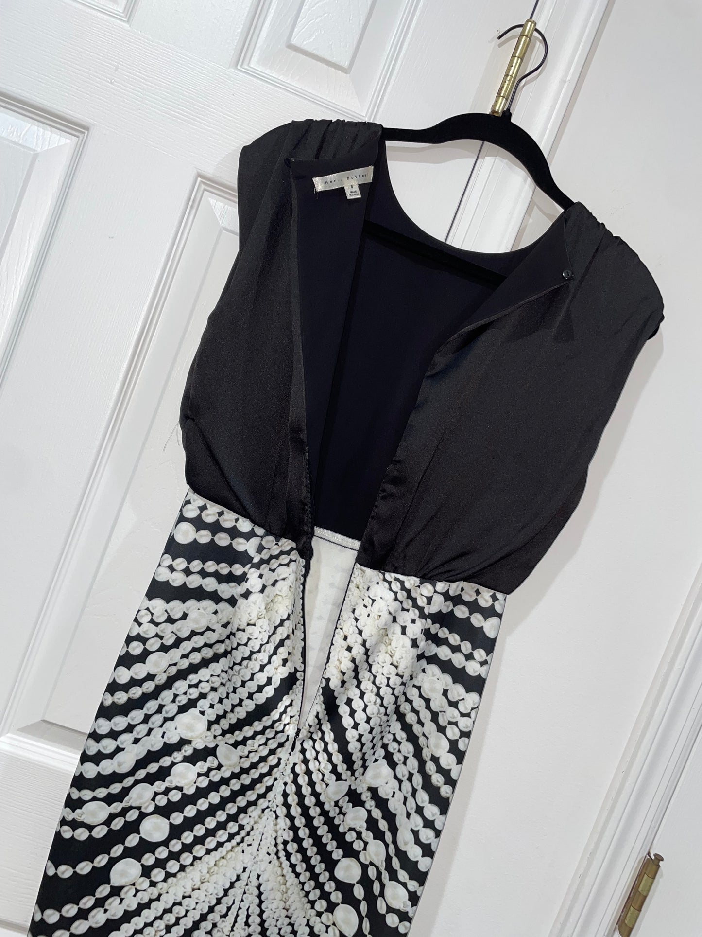 Her.. Bottari Black Satin Pearl Printed Sheath Pencil Midi Dress Size Small