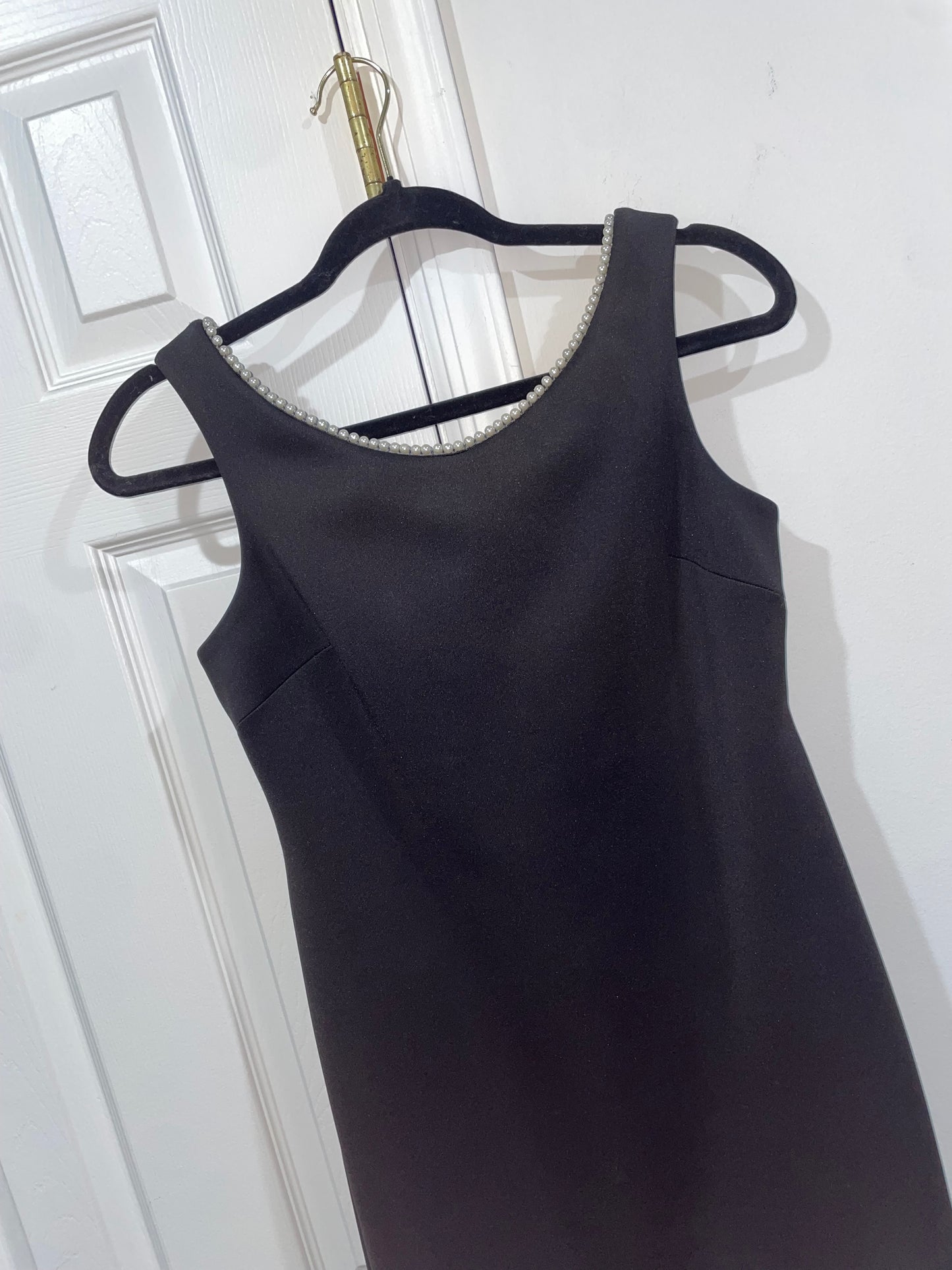 Calvin Klein Pearl Trim Sleeveless Black Sheath Midi Cocktail Dress Size 6 $139