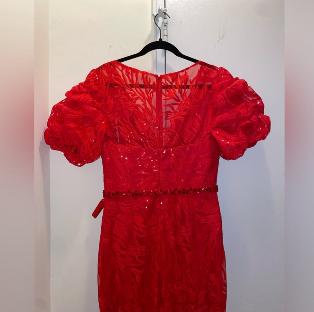 NWT MAC DUGGAL 12421 Red Embellished Puff Sleeve Plunge Neck Trumpet Gown Size 8