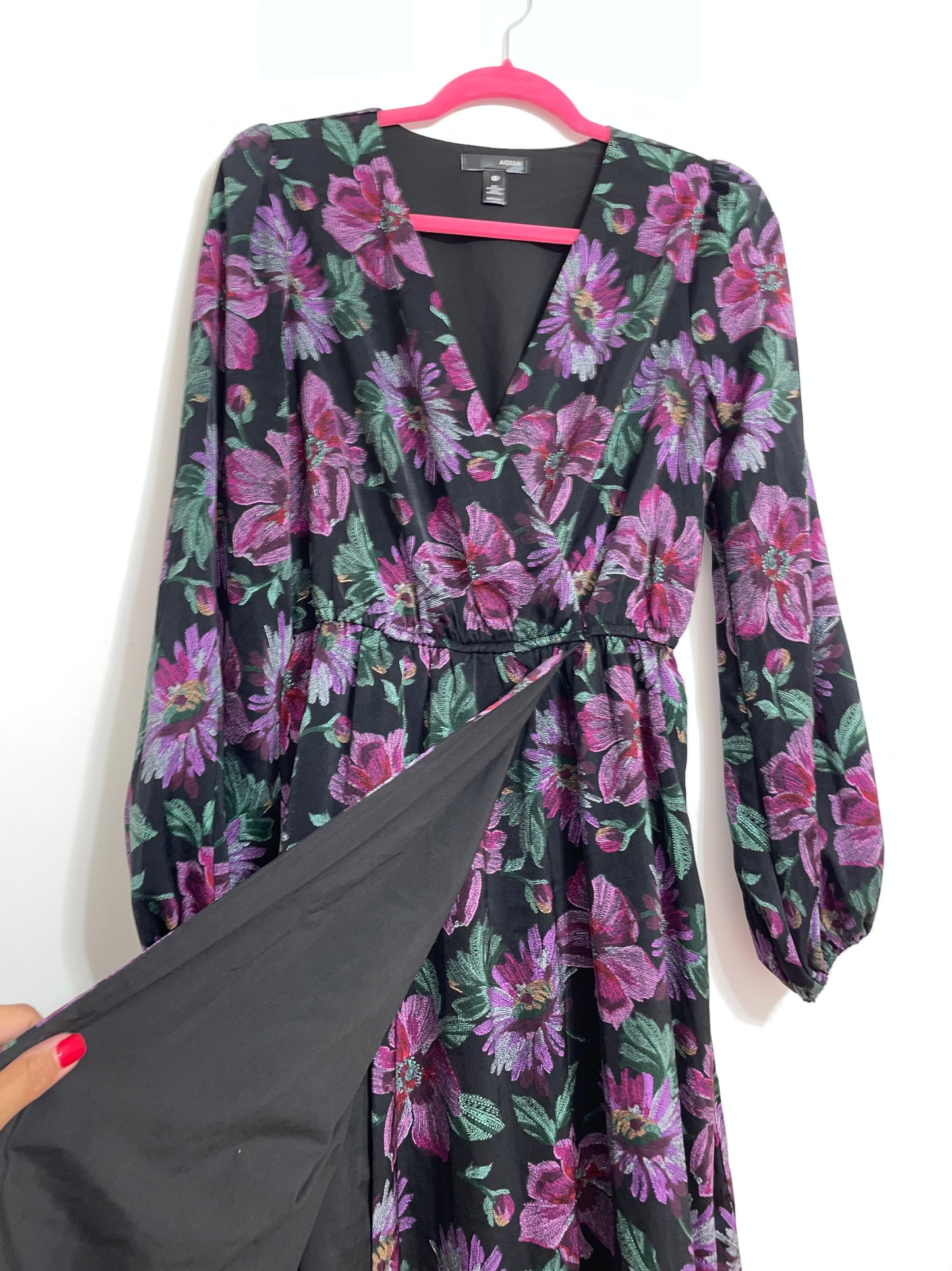 AQUA Long Sleeved V-Neck Fit & Flare Floral Wrap Maxi Dress Size Small